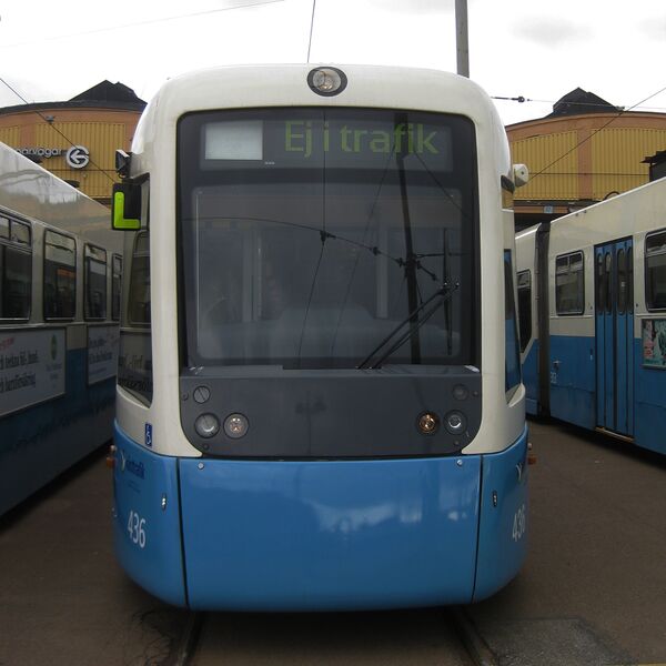 Fil:Tram M32 (Sirio) front.jpg