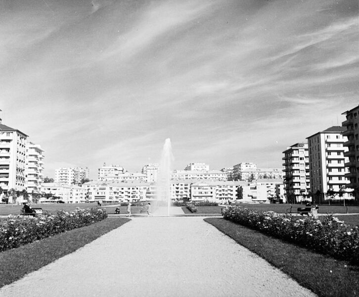 Fil:Tessinparken 1940s by Oscar Halldin.jpg