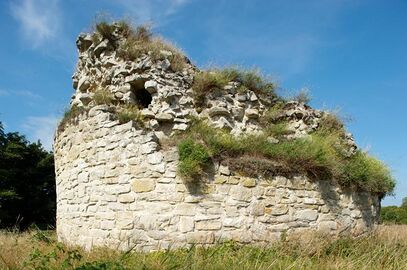 Ruin efter en medeltida kastal.