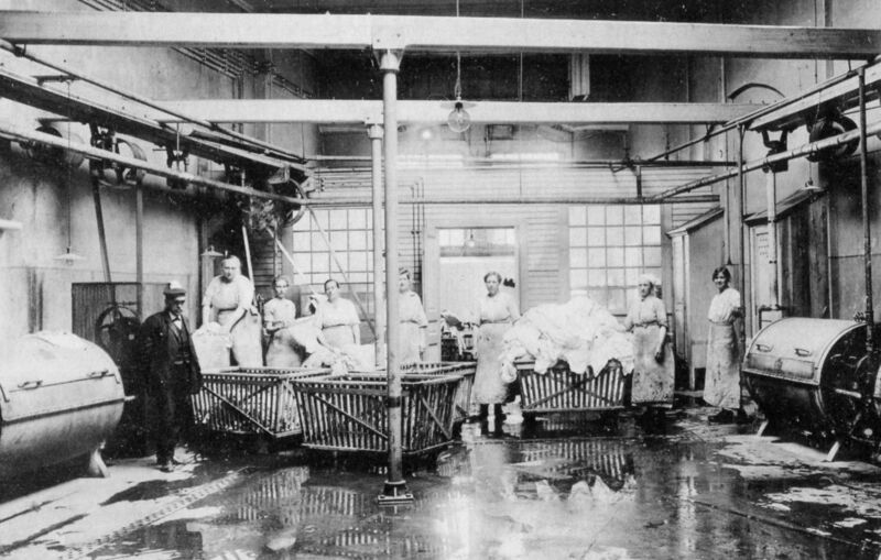 Fil:SJs tvätteri Liljeholmen 1920-tal.jpg
