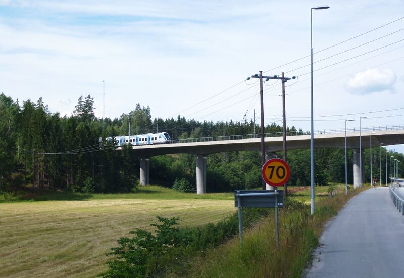 Fil:Stäksön Mälarbanan 2014.jpg