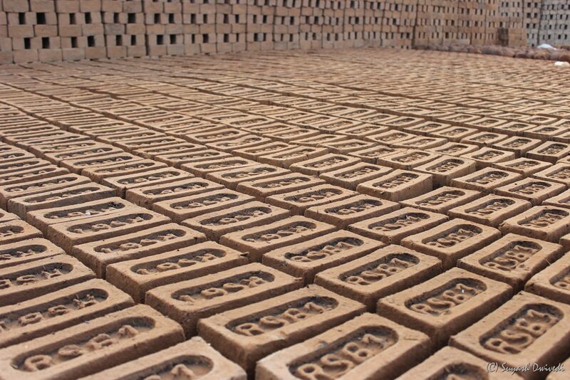 Fil:Raw Indian brick.jpg