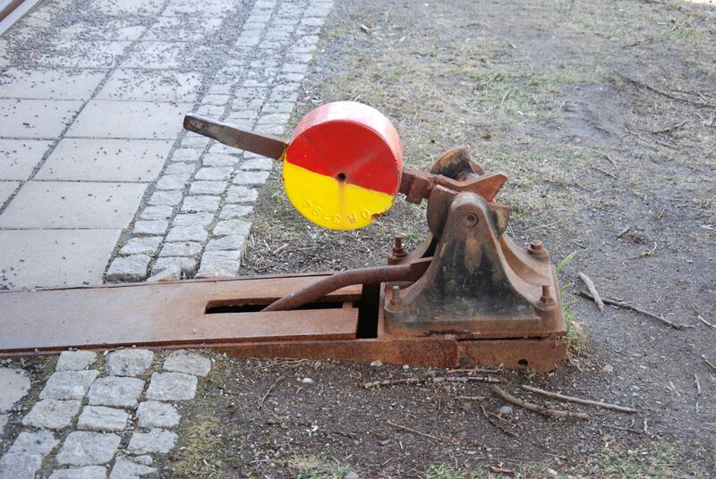 Fil:Railway switch lever 01.jpg