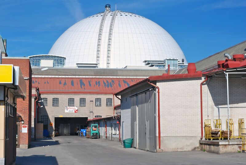 Fil:Globen sedd från Slakthusområdet.JPG