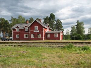 Furudal järnvägsstation 20080709.jpg