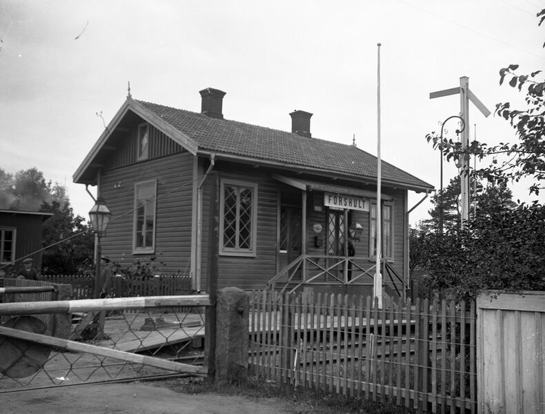 Fil:Forshult Station 1911.jpg